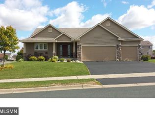 901 Ashford Rd, Belle Plaine, MN 56011