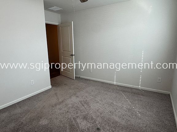2nd image of 2373 N Oakmont Ln