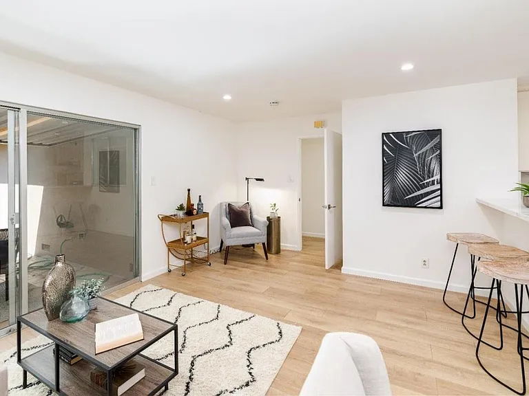 3318 Glendora Dr — Photo 10