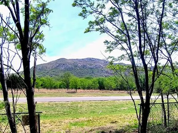 20586 E 1476th Rd, Lone Wolf, OK 73655