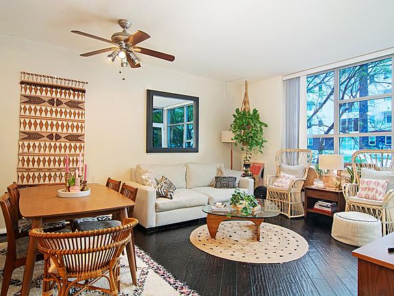 4th image of 206 Park Blvd Unit 209