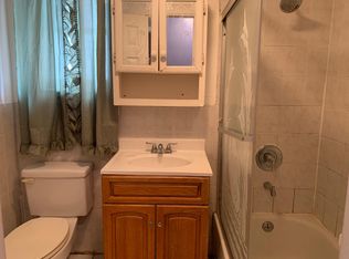 8549 160th St, Jamaica, NY 11432