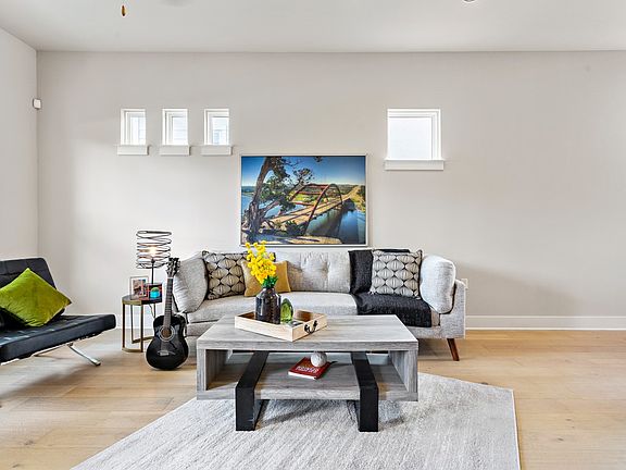 5th image of 3108 E 51st St #304