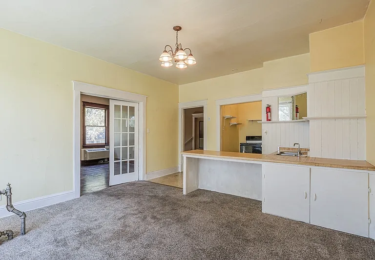 1060 Grand Ave #6 — Photo 10