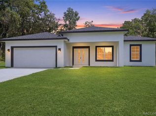 8511 N Golfview Dr, Citrus Springs, FL 34434
