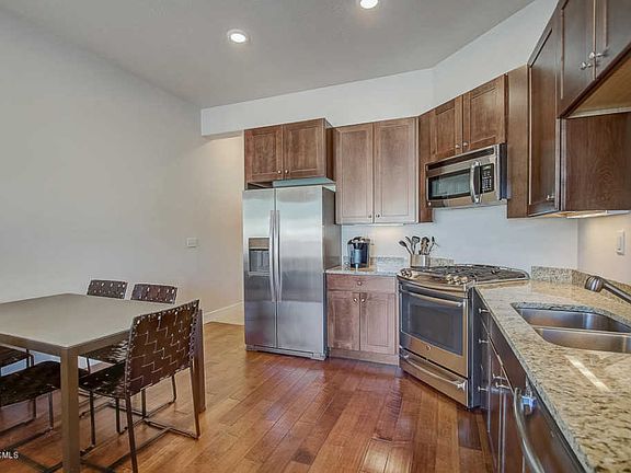 5th image of 6169 Park Ln S #25
