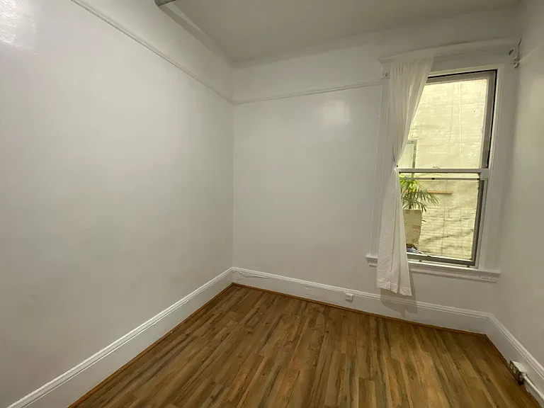 833 Kearny St #31 — Photo 5