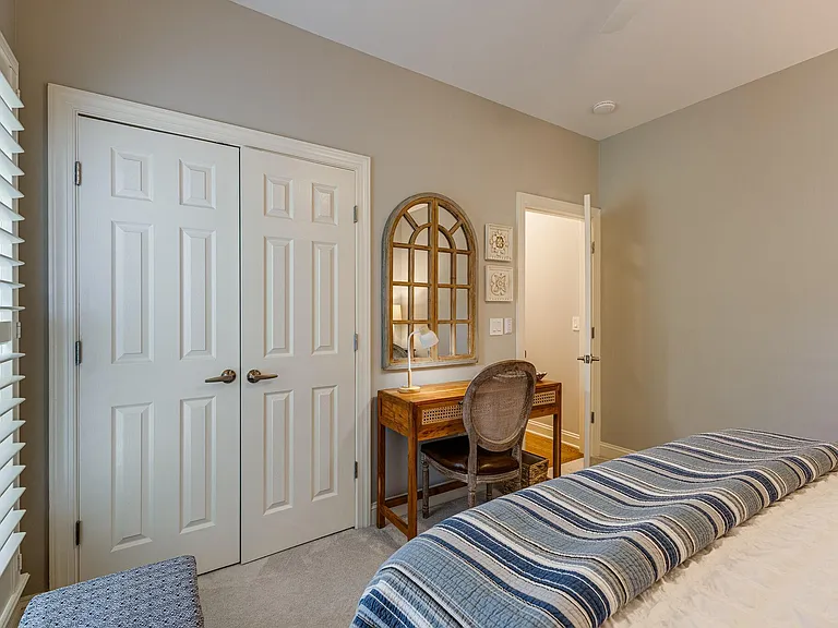 2077 Sherbrooke Ln — Photo 25