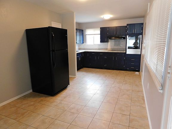 5th image of 1085 Belmont Ter