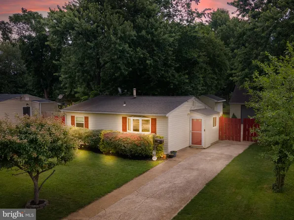 215 Glen Rd, Glen Burnie, MD 21060