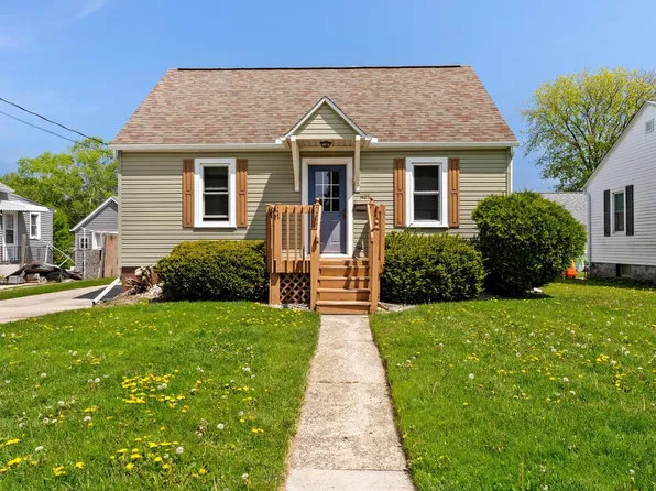 1425 South 32nd STREET, Manitowoc, WI 54220