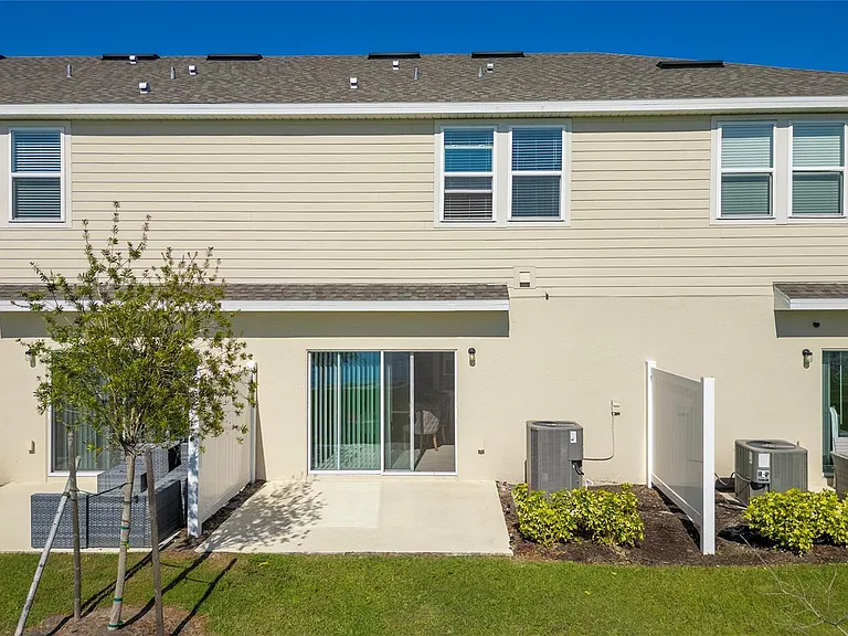 5131 Quakers Pl — Photo 11