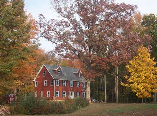 1 Hawks Nest Ln, Bear, DE 19701