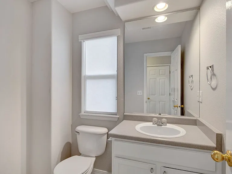 450 Millstream Ter — Photo 12