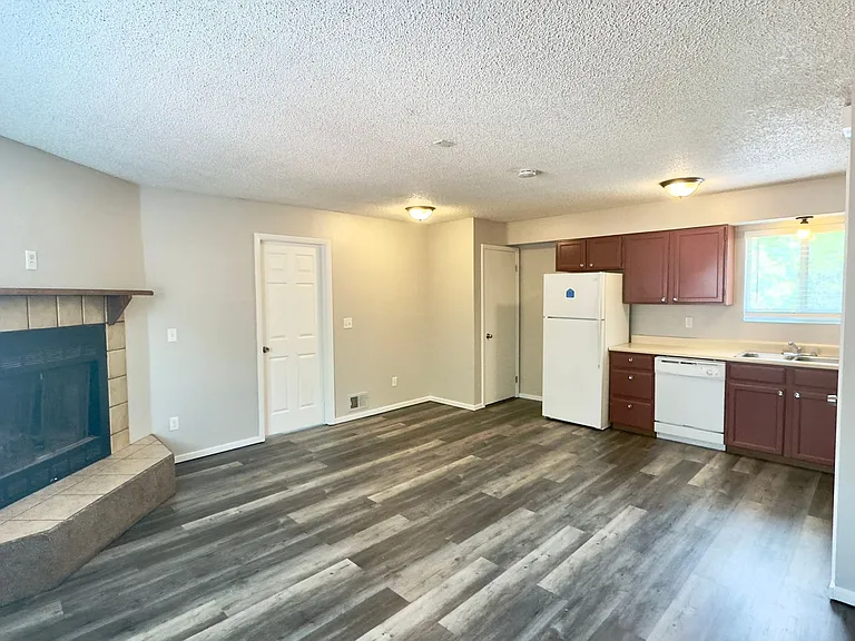 2609 E Dale St. — Photo 7