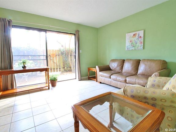 3rd image of 4323 NW 41st Pl