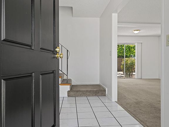 4th image of 107 Northpark Drive