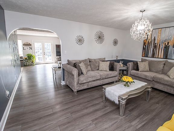 4th image of 13908 Charleswood Ct