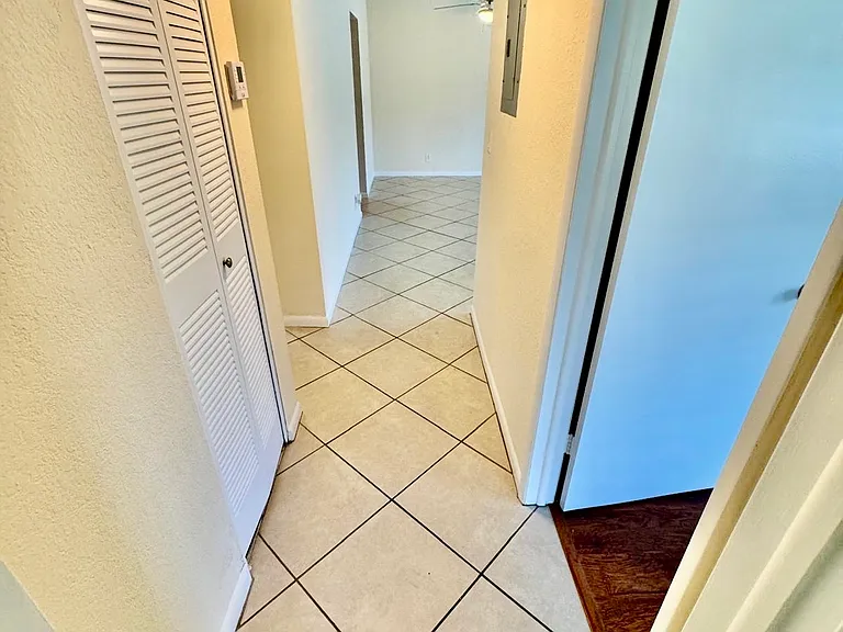 760 SE 2nd Ave #H105 — Photo 8