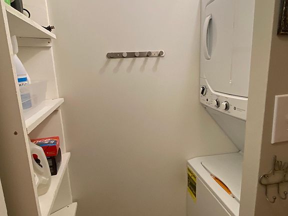 4th image of 211 E Ohio St APT 1609