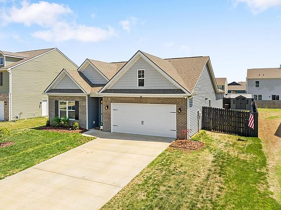 4th image of 1153 Raccoon Ln