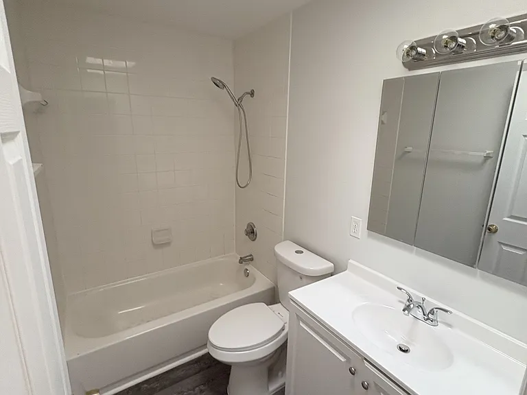 2829 Nordman Ave — Photo 10