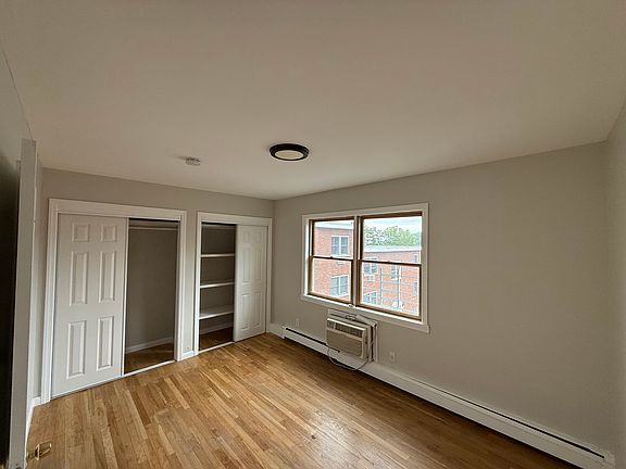 5th image of 310 High Ave APT 1J