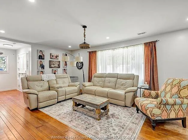 312 Coronado Dr — Photo 5