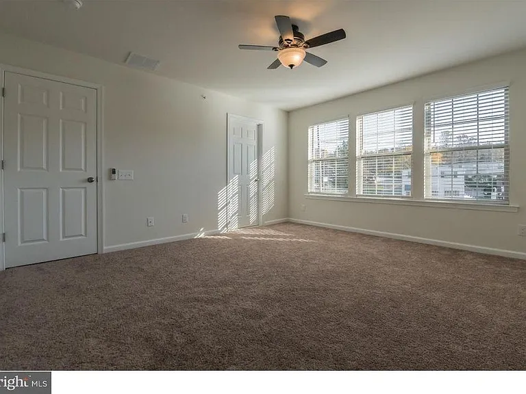 25 Eagle Ln — Photo 9
