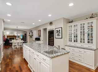 4189 Countryside Dr, Eagan, MN 55123