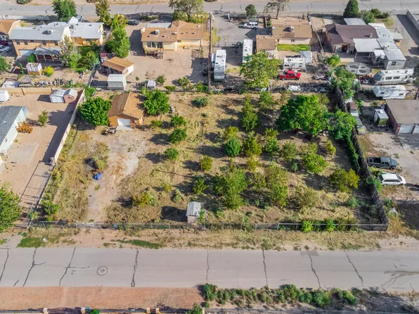 Camino Cinco SW, Albuquerque, NM 87105