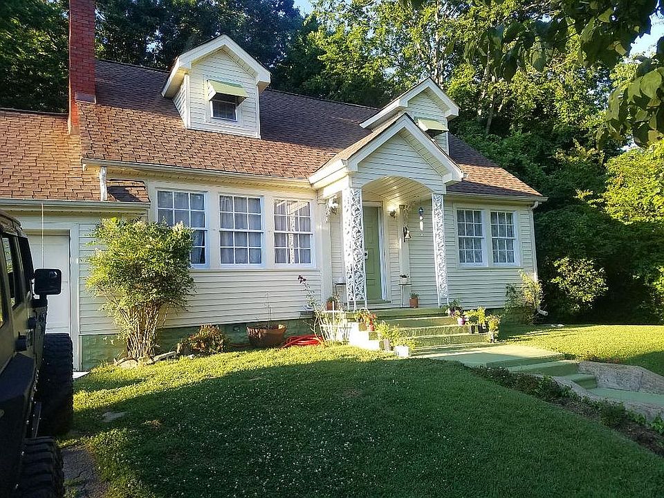 1st image of 404 Adams Ave