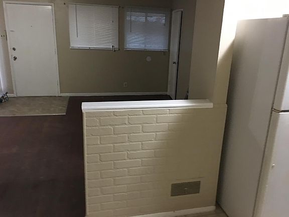 4th image of 10436 Spring Garden Dr