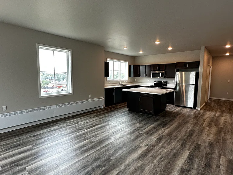 Creekside Apartment Homes — Photo 8