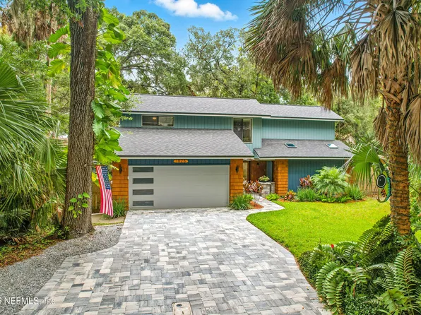 1825 HICKORY Lane, Atlantic Beach, FL 32233
