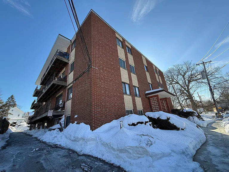 44 Maple St #101 — Photo 18