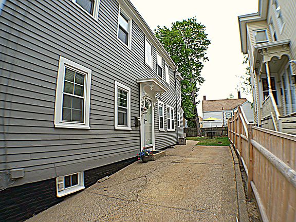 4th image of 5 Olive St