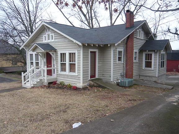 2nd image of 315 Washington Ave