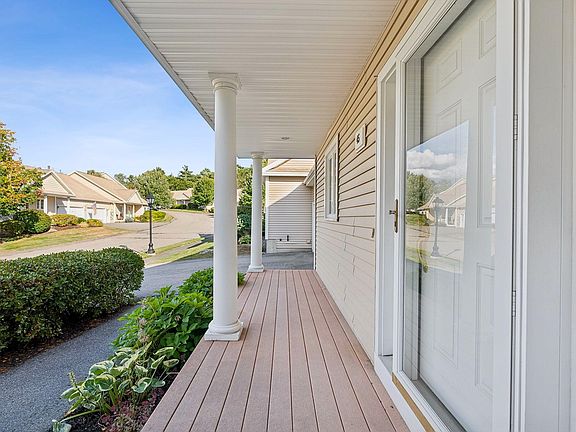 3rd image of 45 Sand Point Lane #45