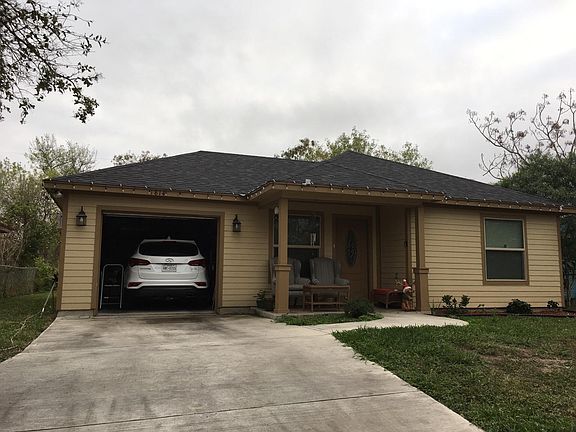3rd image of 1814 W Lamb Ave