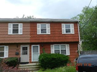 301 McGrath Ct, Stratford, CT 06615