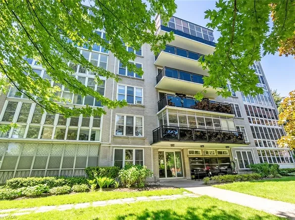 69 Herkimer St #203, Hamilton, ON L8P 2G6