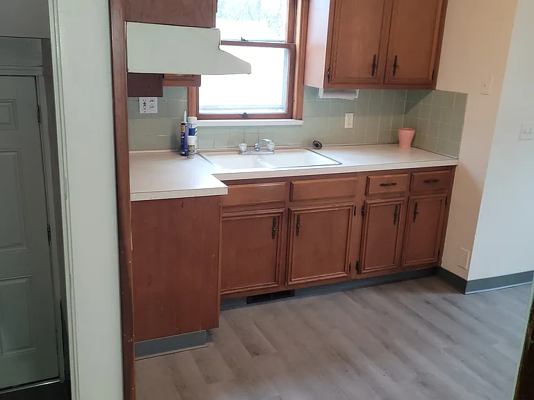 1647 Mayfield Ave — Photo 22