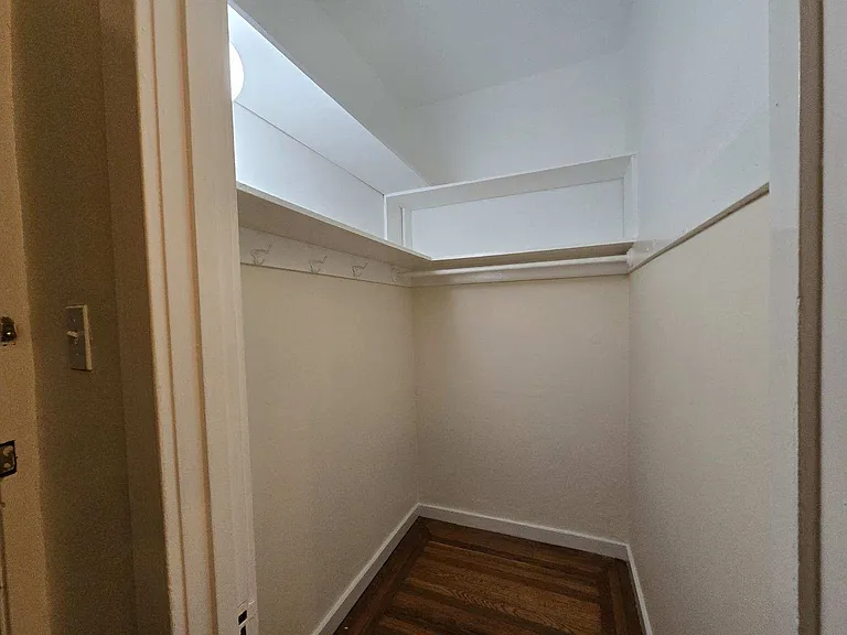 Walk-in closet