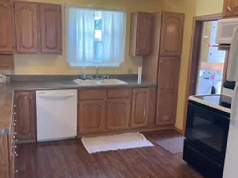 204 Buena Vista St — Photo 11