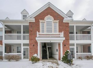 928 W Summerfield Gln, Ann Arbor, MI
