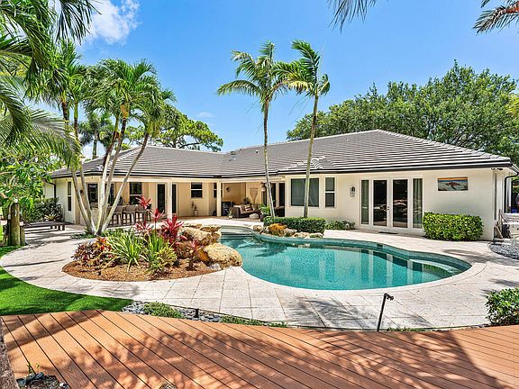 4th image of 1505 Addison Avenue