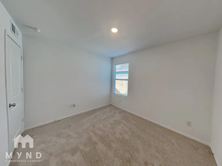 6808 Sunbeam Cir — Photo 12
