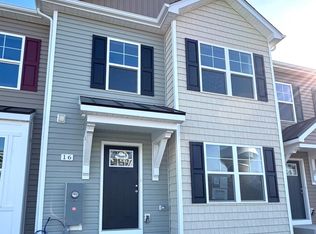 16 Moses Dr, Martinsburg, WV 25405