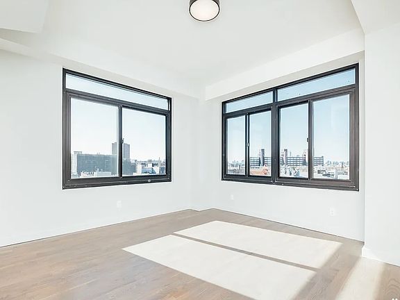 4th image of 38 Melrose St #607
